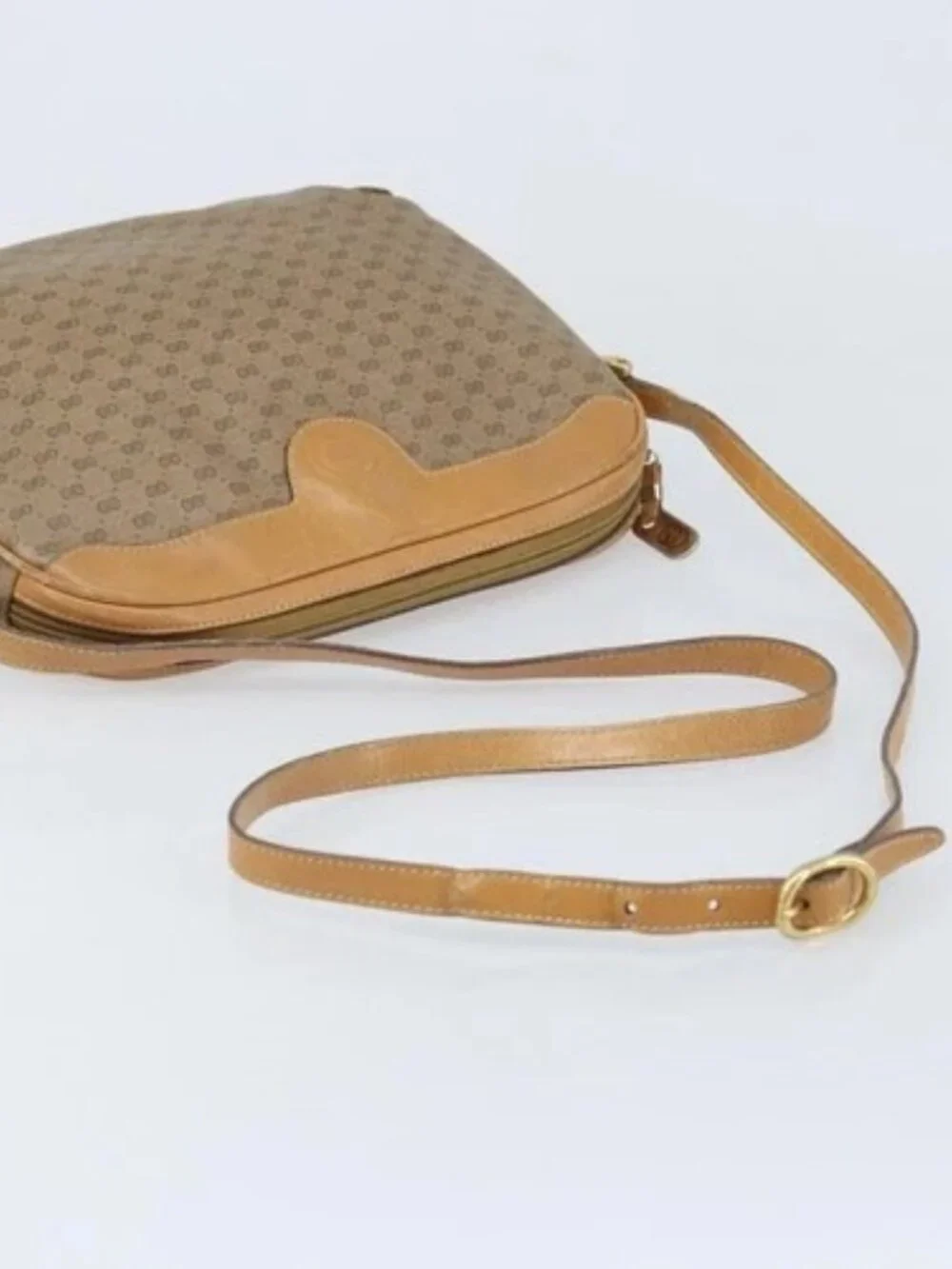 GUCCI Micro GG Supreme Shoulder Bag PVC Beige Gold 001 104 0558 Auth ka3520